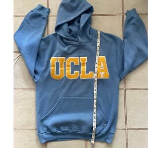 UCLA Russell Athletic Hoodie Bruins Sweatshirt Pullover Men Small Blue